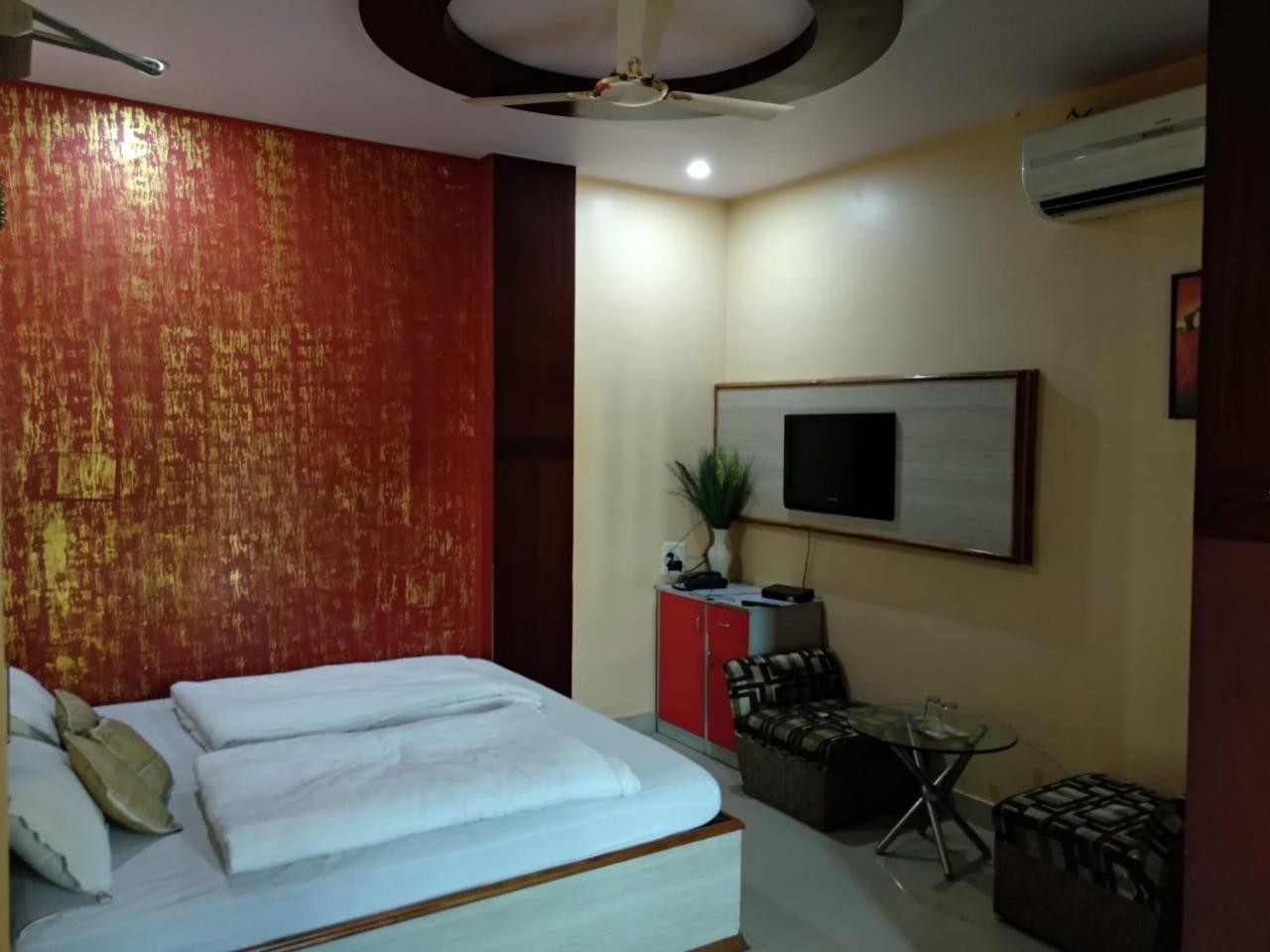 Surya Hotel Katni Экстерьер фото